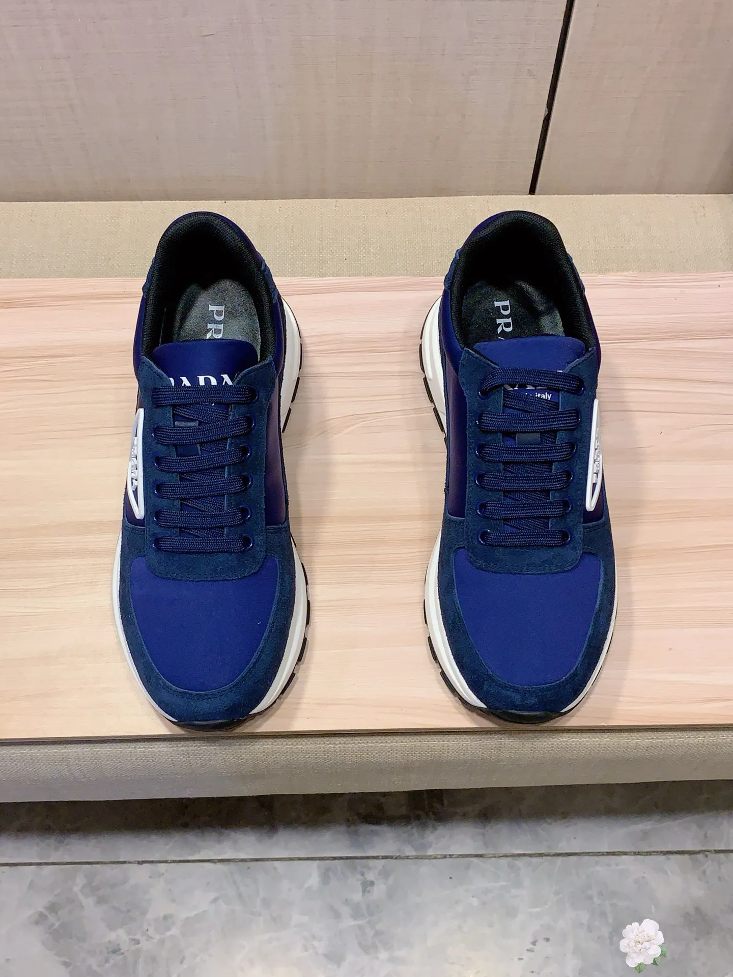 Men's Men's Shoes💰420💰💰🎩🎩[Lightning][Lightning] "PRADA*" The latest and most popular casual shoes, top brand [seduce] luxury~purchase, top~quality. [Strong] The upper is made of imported breathable cowhide with material ➕ breathable sheepskin feet (•) and fine workmanship. The original stylish and stylish soft rubber wear-resistant and non-slip outsole is light and comfortable on the feet. The real thing looks better when photographed. 085: code: 38-44, 3️⃣ colors selected